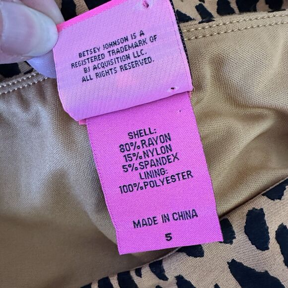 Torrid Betsey Johnson 5X Plus Puff Sleeve Skater Dress Animal Print - Picture 10 of 11